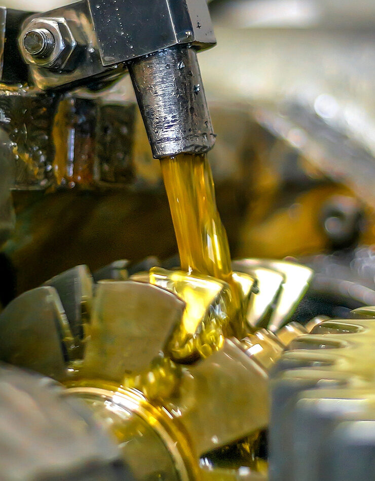 Mechanical industry, gear-cutting production, manufacture of gears and shafts on a gear-cutting machine with a milling cutter, oil-cooled.